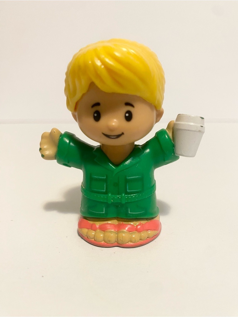 Little People Dollhouse Figure Mom w Coffee Tea Drink Fisher Price 4/$20 🛑